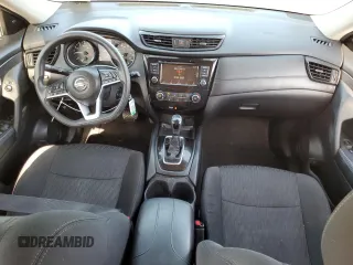 2020 Nissan Rogue SL z VIN 5N1AT2MT1LC810800, wystawiony jako Copart lot #55789235 z przebiegiem 46 712 mil mil oraz Szkoda całkowita • Salvage title. Historia ofert i sprzedaży dostępna na DreamBid. Obrazek 8.