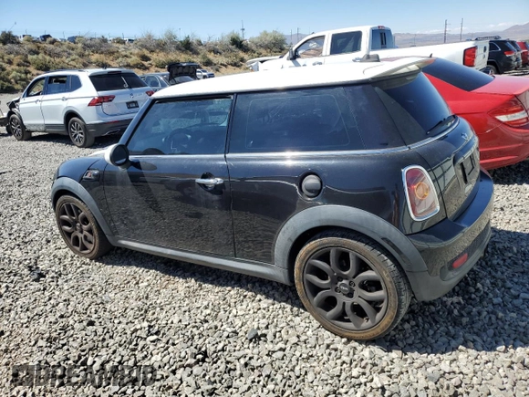 2010 MINI Hardtop S with VIN WMWMF7C57ATX43204, listed as a Copart auction lot 64771285 with 92,236 mi miles and Clean title. Bid and sale history available at DreamBid. Image 2.