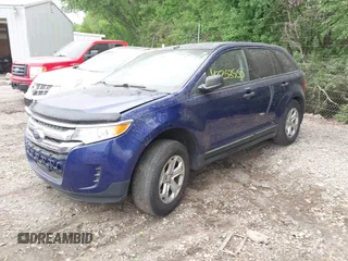 2014 Ford Edge SE z VIN 2FMDK3G93EBA15837, wystawiony jako IAAI lot #42253550 z przebiegiem 135 912 mil mil oraz . Historia ofert i sprzedaży dostępna na DreamBid. Obrazek 2.