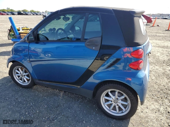 2008 Smart fortwo Passion with VIN WMEEK31X38K103444, listed as a Copart auction lot 51854725 with 93,377 mi miles and Salvage Title. Bid and sale history available at carsss.com. Image 2.
