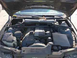 2005 BMW 3 Series 330xi with VIN WBAEW534X5PN40144, listed as a IAAI auction lot 42007301 with 142,252 mi miles and . Bid and sale history available at DreamBid. Image 10.