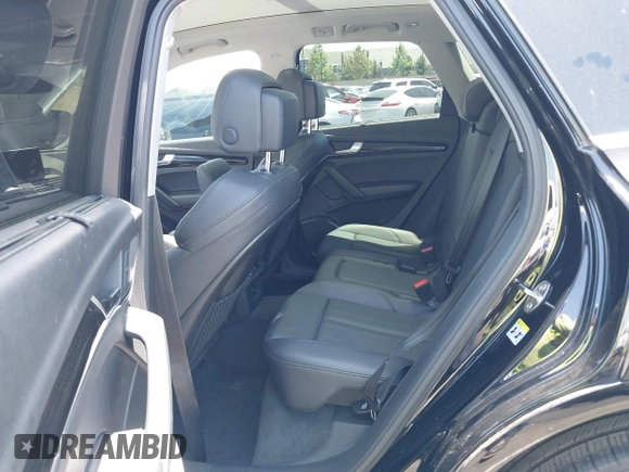 2018 Audi Q5 Premium Plus z VIN WA1BNAFY7J2094777, wystawiony jako IAAI lot #42265300 z przebiegiem Nie podano mil oraz . Historia ofert i sprzedaży dostępna na DreamBid. Obrazek 8.