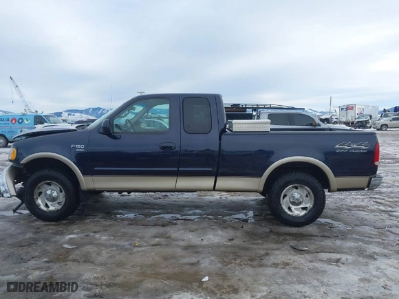 2000 Ford F-150 XL with VIN 2FTRX18L4YCA71181, listed as a IAAI auction lot 41598088 with 1 mi miles. Bid and sale history available at carsss.com. Image 14.