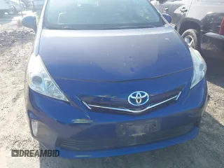 2013 Toyota Prius Two with VIN JTDZN3EU9D3271326, listed as a IAAI auction lot 42115506 with 185,846 mi miles and . Bid and sale history available at carsss.com. Image 6.