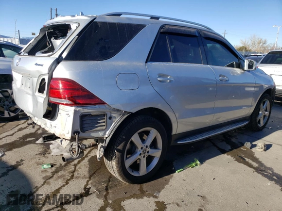 2019 Mercedes-Benz GLE 400 с VIN 4JGDA5GB5KB209997, выставлен на аукционе Copart как лот 88109675 с пробегом 48 735 миль миль и Списание • Salvage title. История ставок и продаж доступна на DreamBid. Изображение 3.