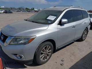 2015 Nissan Pathfinder S with VIN 5N1AR2MNXFC624659, listed as a IAAI auction lot 42033206 with 170,773 mi miles and . Bid and sale history available at DreamBid. Image 2.