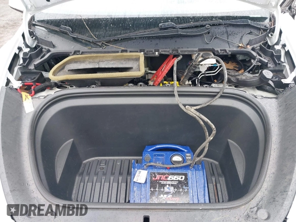 2020 Tesla Model Y Long Range with VIN 5YJYGDEE4LF044843, listed as a IAAI auction lot 41799504 with 40,770 mi miles and . Bid and sale history available at DreamBid. Image 10.