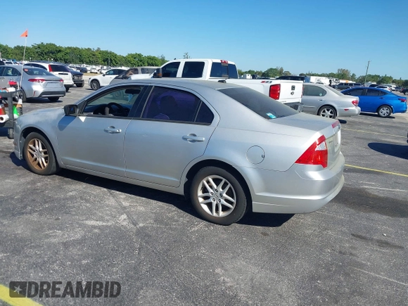 2011 Ford Fusion S with VIN 3FAHP0GA1BR316318, listed as a IAAI auction lot 41824086 with 122,229 mi miles. Bid and sale history available at carsss.com. Image 3.