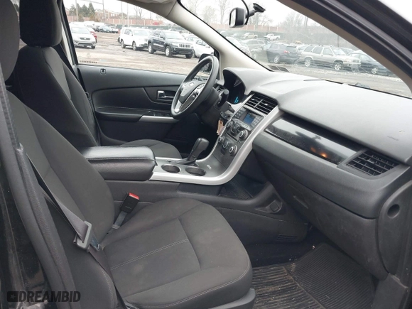 2014 Ford Edge SE with VIN 2FMDK3GC9EBB05912, listed as a IAAI auction lot 41554802 with 137,139 mi miles. Bid and sale history available at carsss.com. Image 5.