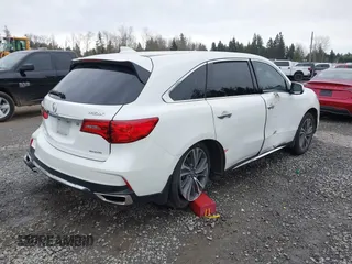 2019 Acura MDX w/Technology Pkg with VIN 5J8YD4H55KL016745, listed as a IAAI auction lot 41835318 with 61,011 mi miles. Bid and sale history available at carsss.com. Image 4.