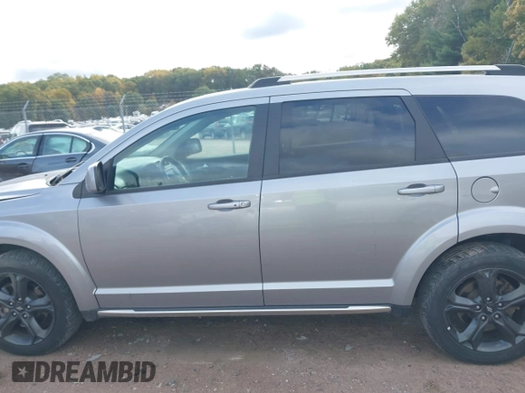 2018 Dodge Journey Crossroad with VIN 3C4PDDGG1JT430525, listed as a IAAI auction lot 40587131 with 108,564 mi miles. Bid and sale history available at carsss.com. Image 15.