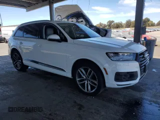 2017 Audi Q7 Prestige with VIN WA1VAAF75HD035838, listed as a Copart auction lot 66308925 with 146,207 mi miles and Clean title. Bid and sale history available at DreamBid. Image 4.