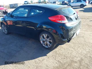 2016 Hyundai Veloster z VIN KMHTC6AD6GU299405, wystawiony jako IAAI lot #40846986 z przebiegiem 48 262 mil mil oraz . Historia ofert i sprzedaży dostępna na DreamBid. Obrazek 3.