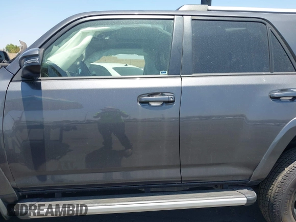 2022 Toyota 4Runner SR5 Premium with VIN JTENU5JR4N6058553, listed as a IAAI auction lot 42379115 with 32,223 mi miles and . Bid and sale history available at DreamBid. Image 15.