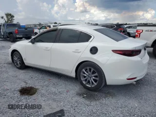 2020 Mazda 3 with VIN 3MZBPABLXLM133686, listed as a Copart auction lot 62118765 with 27,709 mi miles and Non repairable. Bid and sale history available at DreamBid. Image 2.