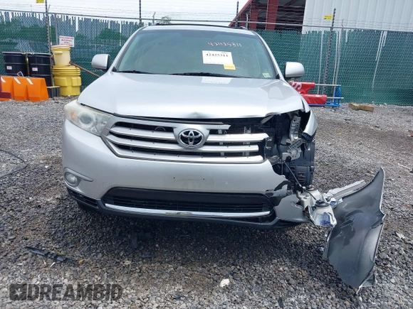 2013 Toyota Highlander Limited with VIN 5TDDK3EH9DS231526, listed as a IAAI auction lot 42425311 with 206,168 mi miles and . Bid and sale history available at DreamBid. Image 12.
