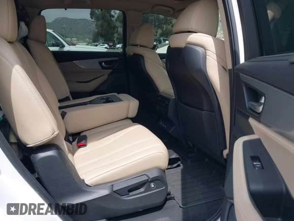 2022 Acura MDX w/Technology Package with VIN 5J8YD9H48NL009409, listed as a IAAI auction lot 42025333 with 21,889 mi miles. Bid and sale history available at carsss.com. Image 8.