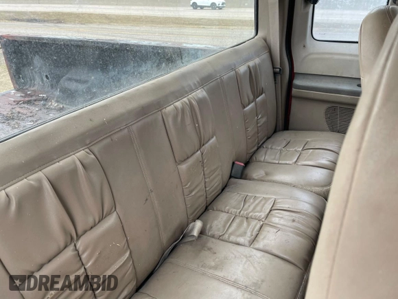 2000 Ford F-250 XL with VIN 1FTNX21S6YEC84441, listed as a Copart auction lot 44219505 with 163,757 mi miles and Clean title. Bid and sale history available at DreamBid. Image 6.