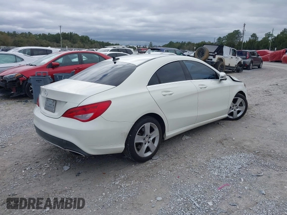 2017 Mercedes-Benz CLA 250 z VIN WDDSJ4EB4HN421599, wystawiony jako IAAI lot #41642682 z przebiegiem 104 242 mil mil oraz . Historia ofert i sprzedaży dostępna na DreamBid. Obrazek 4.