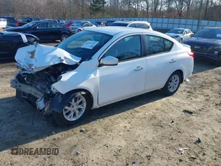 2019 Nissan Versa SV z VIN 3N1CN7AP4KL802692, wystawiony jako IAAI lot #41491391 z przebiegiem Nie podano mil oraz . Historia ofert i sprzedaży dostępna na DreamBid. Obrazek 2.