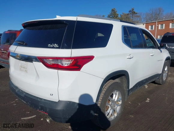 2018 Chevrolet Traverse LT Cloth with VIN 1GNEVGKW3JJ159356, listed as a IAAI auction lot 41430477 with 57,541 mi miles. Bid and sale history available at carsss.com. Image 4.
