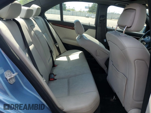 2011 Mercedes-Benz C 300 Sport z VIN WDDGF8BB1BR145367, wystawiony jako Copart lot #54408205 z przebiegiem 111 867 mil mil oraz Szkody całkowita. Historia ofert i sprzedaży dostępna na DreamBid. Obrazek 10.