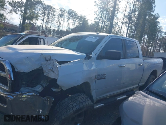 2016 Ram 2500 SLT with VIN 3C6UR5DL2GG132442, listed as a IAAI auction lot 41670645 with 405,051 mi miles. Bid and sale history available at carsss.com. Image 14.