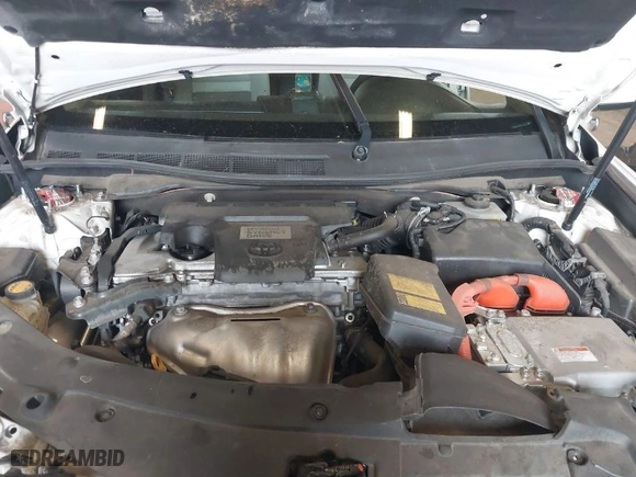 2012 Toyota Camry Hybrid XLE with VIN 4T1BD1FK7CU040113, listed as a IAAI auction lot 39510622 with 290,119 mi miles. Bid and sale history available at carsss.com. Image 10.