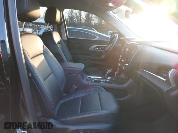 2021 Chevrolet Traverse RS z VIN 1GNEVJKW2MJ115124, wystawiony jako IAAI lot #41239893 z przebiegiem 37 720 mil mil oraz . Historia ofert i sprzedaży dostępna na DreamBid. Obrazek 5.