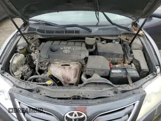 2010 Toyota Camry z VIN 4T1BF3EKXAU046704, wystawiony jako Copart lot #56653825 z przebiegiem 192 691 mil mil oraz Szkoda całkowita • Salvage title. Historia ofert i sprzedaży dostępna na DreamBid. Obrazek 11.
