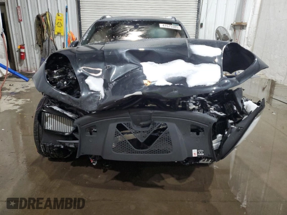2025 Porsche Macan GTS with VIN WP1AG2A50SLB40376, listed as a Copart auction lot 41575385 with Not Provided miles and Salvage Title. Bid and sale history available at DreamBid. Image 5.