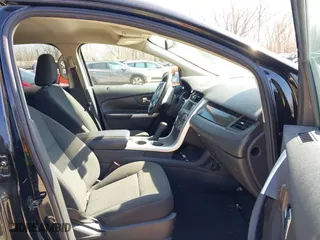 2011 Ford Edge SE with VIN 2FMDK3GC0BBB60647, listed as a IAAI auction lot 41756534 with 196,751 mi miles. Bid and sale history available at carsss.com. Image 5.