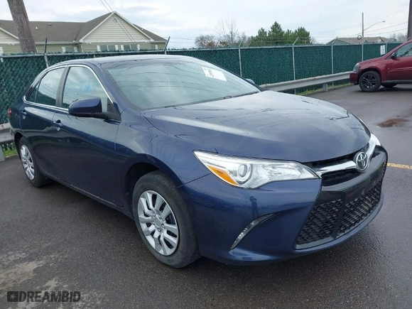 2016 Toyota Camry XLE with VIN 4T1BF1FK9GU600794, listed as a IAAI auction lot 42093868 with 312,083 mi miles. Bid and sale history available at carsss.com. Image 1.