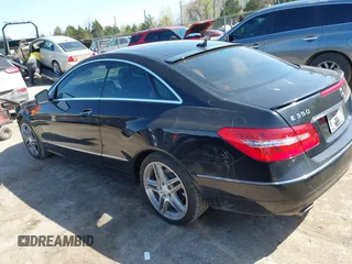 2013 Mercedes-Benz E 350 with VIN WDDKJ5KB3DF207881, listed as a IAAI auction lot 41955127 with 83,786 mi miles and . Bid and sale history available at DreamBid. Image 15.
