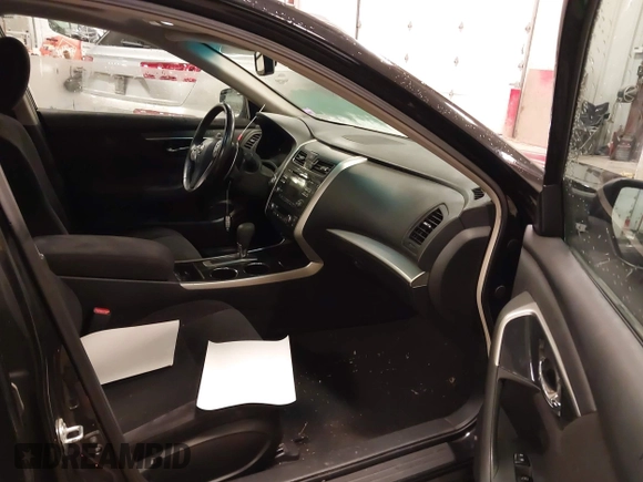 2013 Nissan Altima SV with VIN 1N4BL3AP1DN494400, listed as a IAAI auction lot 41985988 with 114,916 mi miles and . Bid and sale history available at DreamBid. Image 5.