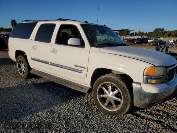 2004 GMC Yukon XL SLE with VIN 3GKEC16T44G241408, listed as a Copart auction lot 80139054 with 248,076 mi miles and Salvage Title. Bid and sale history available at carsss.com. Image 4.