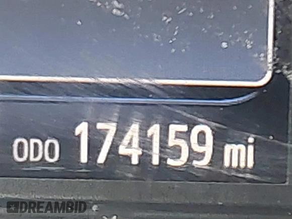 2018 Toyota Sienna LE Auto Access Seat with VIN 5TDKZ3DC3JS917131, listed as a IAAI auction lot 42250342 with 174,159 mi miles and . Bid and sale history available at DreamBid. Image 16.
