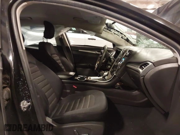 2015 Ford Fusion SE with VIN 1FA6P0H74F5100207, listed as a IAAI auction lot 41835009 with 95,557 mi miles. Bid and sale history available at carsss.com. Image 5.