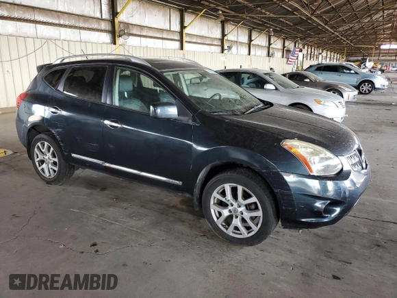 2013 Nissan Rogue SL z VIN JN8AS5MV9DW630012, wystawiony jako Copart lot #59240805 z przebiegiem 135 999 mil mil oraz Czysty tytuł • Clean title. Historia ofert i sprzedaży dostępna na DreamBid. Obrazek 4.