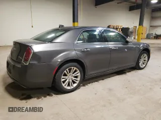 2016 Chrysler 300 C z VIN 2C3CCAEGXGH358121, wystawiony jako Copart lot #60078274 z przebiegiem 168 651 mil mil oraz Czysty tytuł • Clean title. Historia ofert i sprzedaży dostępna na DreamBid. Obrazek 3.