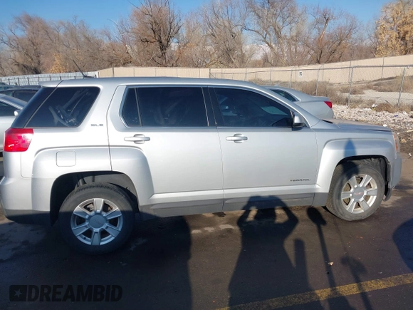 2013 GMC Terrain SLE z VIN 2GKFLREK9D6168690, wystawiony jako IAAI lot #41361099 z przebiegiem 131 867 mil mil oraz . Historia ofert i sprzedaży dostępna na DreamBid. Obrazek 13.