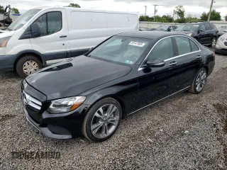 2018 Mercedes-Benz C 300 z VIN 55SWF4JB0JU281458, wystawiony jako Copart lot #59147805 z przebiegiem 67 329 mil mil oraz Szkoda całkowita • Salvage title. Historia ofert i sprzedaży dostępna na DreamBid. Obrazek 1.