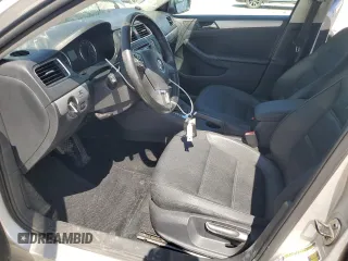 2012 Volkswagen Jetta TDI w/Premium & Nav z VIN 3VWLL7AJ9CM069918, wystawiony jako Copart lot #58237365 z przebiegiem 107 890 mil mil oraz Szkoda całkowita • Salvage title. Historia ofert i sprzedaży dostępna na DreamBid. Obrazek 7.