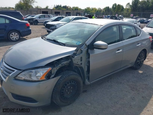 2014 Nissan Sentra SR with VIN 3N1AB7AP3EY259245, listed as a IAAI auction lot 40343132 with 157,884 mi miles. Bid and sale history available at carsss.com. Image 2.