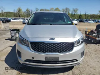 2016 Kia Sedona LX with VIN KNDMB5C11G6142216, listed as a Copart auction lot 55153245 with 124,767 mi miles and Clean Title. Bid and sale history available at DreamBid. Image 5.