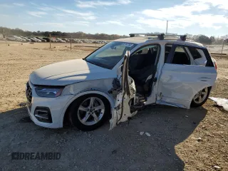 2024 Audi Q5 Premium with VIN WA1ABAFYXR2089184, listed as a Copart auction lot 82797764 with 0 mi miles and Salvage Title. Bid and sale history available at carsss.com. Image 1.