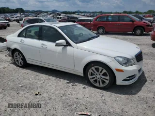 2013 Mercedes-Benz C 300 Sport с VIN WDDGF8AB8DG146385, выставлен на аукционе Copart как лот 60044345 с пробегом 86 768 миль миль и Чистый • Clean title. История ставок и продаж доступна на DreamBid. Изображение 4.