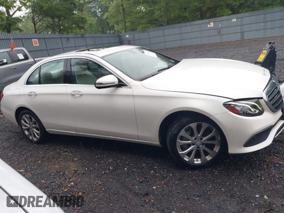 2017 Mercedes-Benz E 300 Luxury with VIN WDDZF4KB5HA187761, listed as a IAAI auction lot 42473454 with 57,031 mi miles and . Bid and sale history available at DreamBid. Image 13.