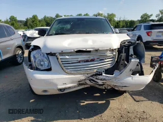 2010 GMC Yukon XL Denali with VIN 1GKUKMEF0AR209403, listed as a Copart auction lot 61909074 with 272,580 mi miles and Salvage Title. Bid and sale history available at carsss.com. Image 5.