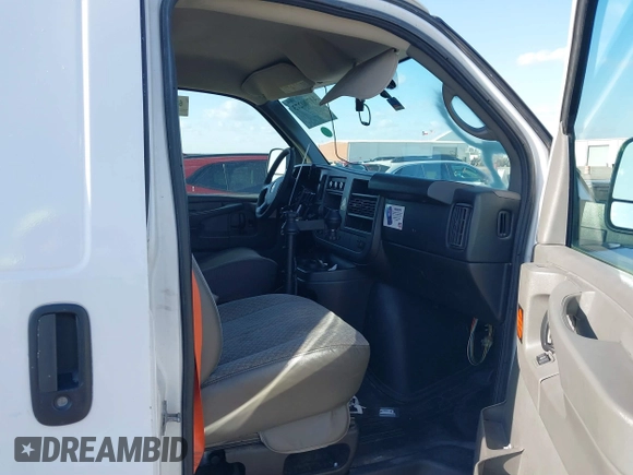 2014 Chevrolet Express Cargo Van with VIN 1GCWGFCAXE1206912, listed as a IAAI auction lot 41700273 with 177,348 mi miles. Bid and sale history available at carsss.com. Image 5.